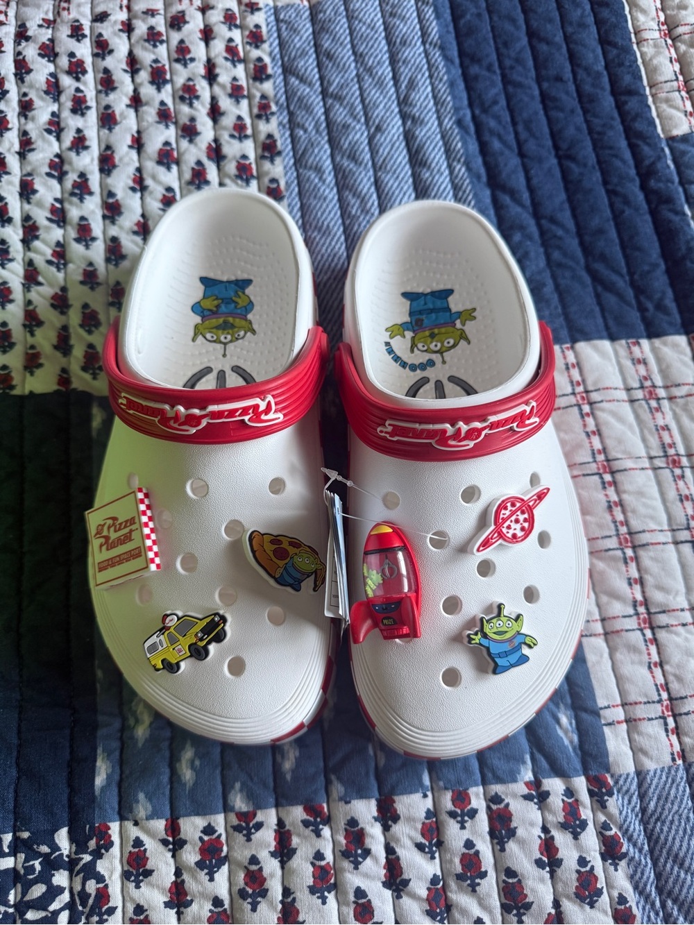 CROCS pizza planet WMNS 8